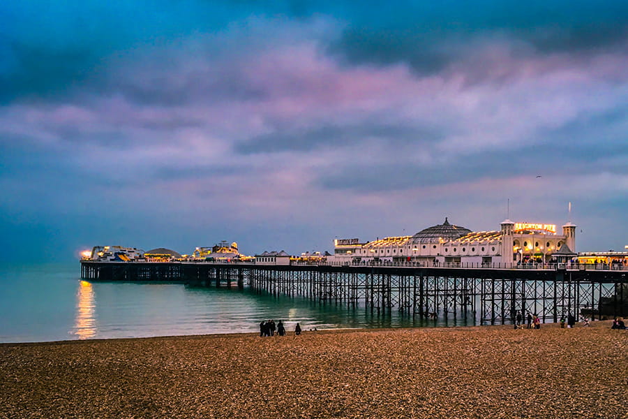jóvenes brighton